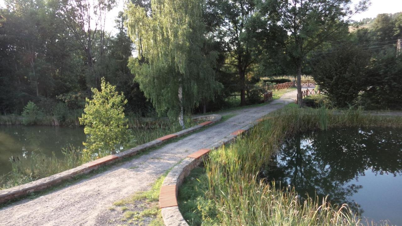 Bacowka Noclegi Sierpnica Exterior foto